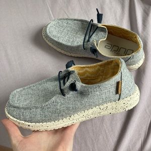 Hey dudes “Wendy” size 6